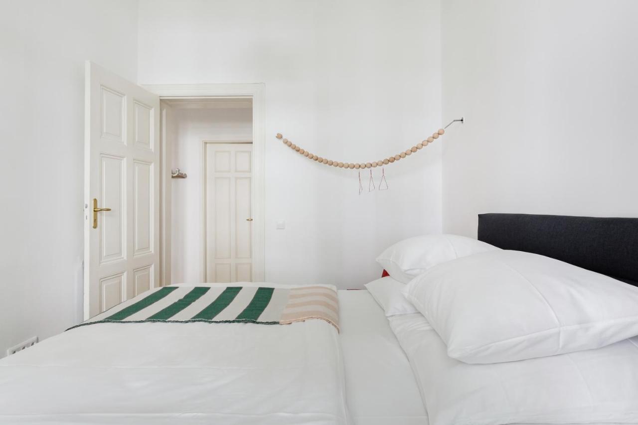 Luxury 2 Bedroom Apartment In The Heart Of Mitte, Berlin Bagian luar foto